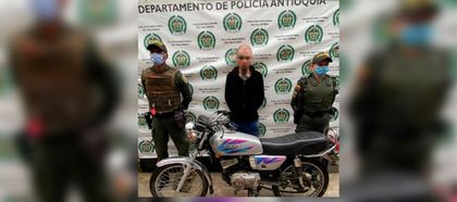 Imagen de Hombre que habría hurtado una motocicleta fue capturado en El Carmen