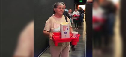 Imagen de  Recicladores de oficio de El Santuario fueron a cine por primera vez