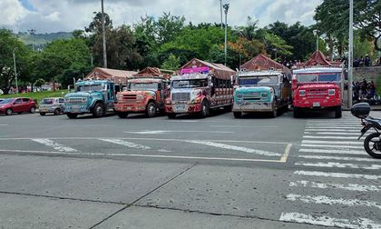 Cierran vías aledañas a la Plaza de San Francisco por la visita de Petro a Cali