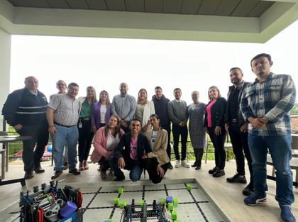 Imagen de Tecnología, emprendimiento y empleo: 100 jóvenes de cinco municipios del Oriente harán parte de clubes de robótica