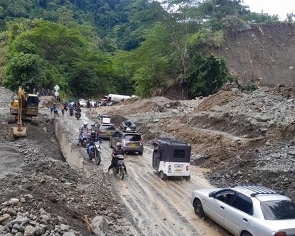 Imagen de Tras derrumbes por lluvias entre Mutatá y Dabeiba, hay paso a un carril en la vía al Urabá antioqueño