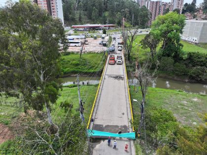 Imagen de  Puente que une sectores de la Fiscalía y el Tranvía, en Rionegro, ya fue reabierto a un carril