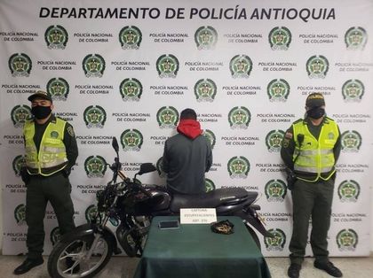 Imagen de Capturan en El Retiro a sujeto que intimidaba a ciclistas en la vía La Ceja-La Unión