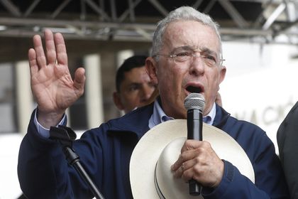 Imagen de  Condena a Uribe agranda la polarización política en Colombia y la extiende a la Justicia