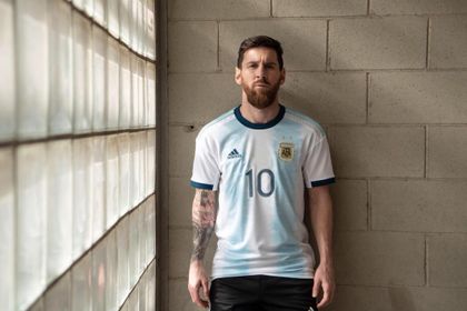 Tres selecciones del fútbol latinoamericano están estrenando camiseta