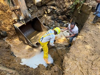 Imagen de Autoridades han retirado lo equivalente a 250 volquetas llenas de residuos de quebradas y puntos críticos en Medellín