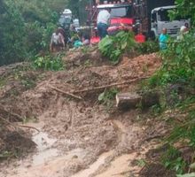 Derrumbe en vía Panamericana generó trancones