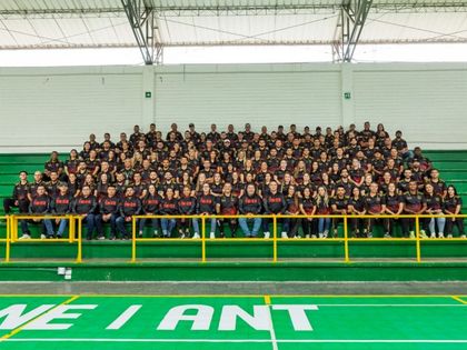 Imagen de  Inder Guarne entregó uniformes e implementos a deportistas, este año buscarán en tricampeonato regional