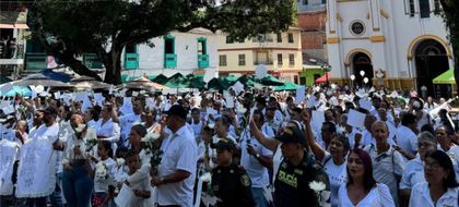 Imagen de Comunidad de San Rafael realizó una manifestación en reproche a las amenazas que ha recibido el alcalde