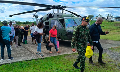 Ejército rescata a 39 personas secuestradas por el ELN en Chocó