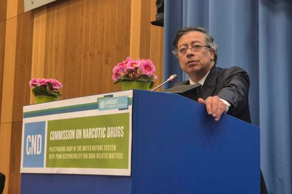 Imagen de Petro dice que hay 27 cuerpos calcinados por bombardeos de Ecuador en frontera colombiana