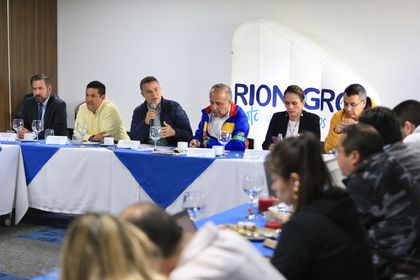 Imagen de  Gobernador de Antioquia se comprometió a iniciar el segundo Túnel de Oriente en 2023