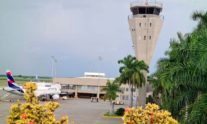 Bancos y aerolíneas activan medidas especiales