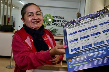 Imagen de  Empresas Públicas de La Ceja inicia la entrega del calendario de pared 2026 a los usuarios