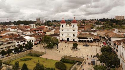Imagen de  Mañana será el segundo día del Gran Trasnochón en Rionegro: 24 horas de comercio a cielo abierto