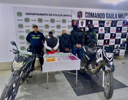 Imagen de  Capturados tres presuntos integrantes de El Mesa en zona rural de El Carmen de Viboral