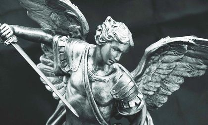 ¿Quieres la guía y el apoyo de los arcángeles?