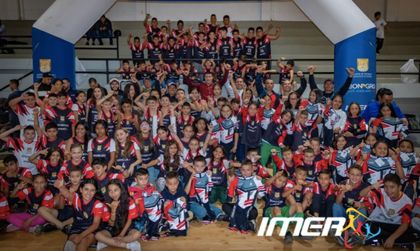 Imagen de  El Imer entregó uniformes a los deportistas que representarán a Rionegro en los juegos escolares