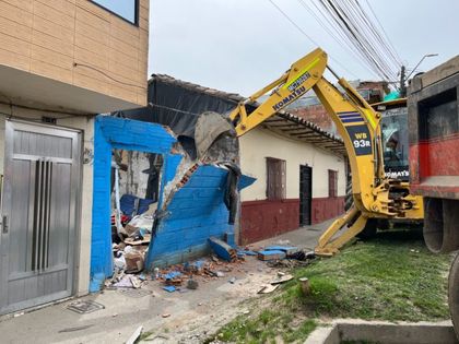 Imagen de  Gobernación demolió «casa de vicio» frente a la plaza de mercado de La Unión