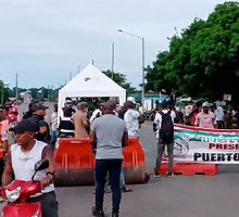 Bloqueo en la vía Panamericana por protesta de trabajadores del Ingenio La Cabaña