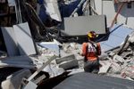 Imagen de Cerca de 40 fallecidos y 4 millones de niños sin escuela por el sismo de 7,8 en Filipinas