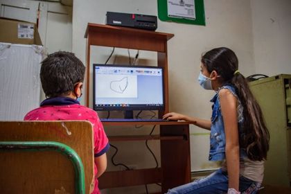 Imagen de  Veredas que fueron escenarios de guerra en Abejorral recibieron dotación para sus escuelas