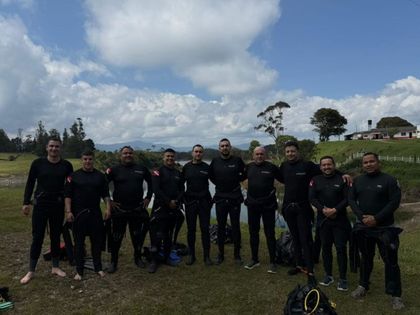 Imagen de  Bomberos de Rionegro certifican su primer curso de buceo bajo estándar PADI