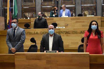 Imagen de  Se posesionó la nueva contralora de Antioquia