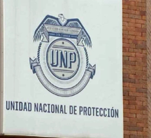 Retén ilegal en la vía Inzá- La Plata terminó con el robo de una camioneta de la UNP