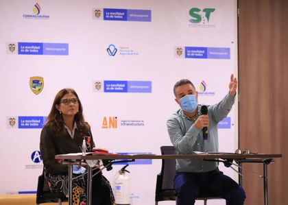 Imagen de  La Gobernación entra en la discusión sobre la segunda pista del Aeropuerto JMC