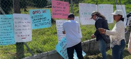Imagen de Protesta en vereda Las Lomitas, de La Ceja, por permiso para el servicio de acueducto