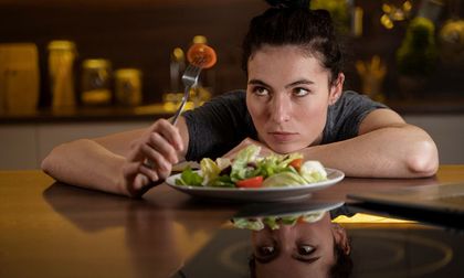 Comer con rabia: el impacto emocional en tu digestión