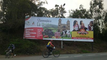 Imagen de Ciclistas denuncian abusos en el Alto de La Unión