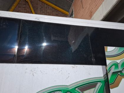Imagen de  Capturaron a hombre que atacó con una piedra al bus de Millonarios FC en Medellín