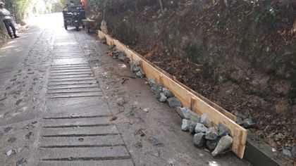 Imagen de  «No da rabia, sino tristeza»: alcalde de El Retiro denuncia que constructores dañaron vía recién pavimentada