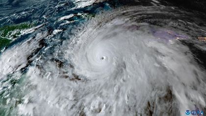 Imagen de  El potente huracán Melissa rompe récords en vientos, presión y lluvias en el Caribe