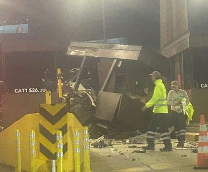 Imagen de  Aparatoso choque en peaje del Túnel de Oriente deja un muerto y dos heridos