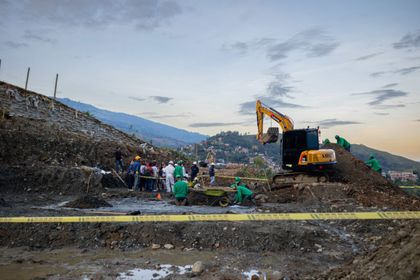 Imagen de La tierra sigue hablando: nuevo hallazgo en La Escombrera asciende a siete el número de cuerpos recuperados