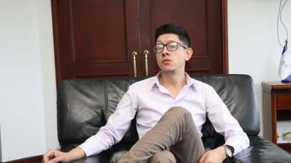 Imagen de  Ordenan arresto y multa contra el nuevo ministro de Educación, Daniel Rojas, por desacato