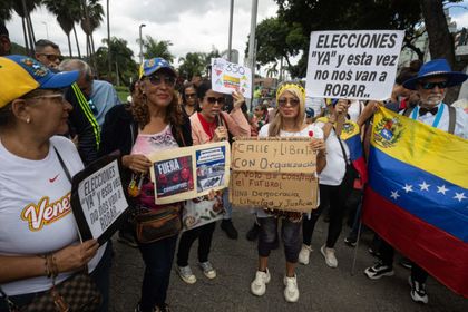 Imagen de  Sindicalistas piden la salida de Delcy Rodríguez y critican su respuesta a los terremotos