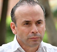 ¿De qué “amigos” debe estar sorprendido el alcalde Eder?… Lea