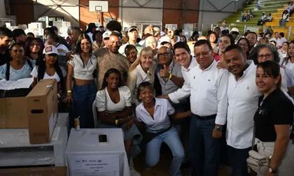 Gobernación del Valle entregó apoyos a 98 emprendedores en Florida