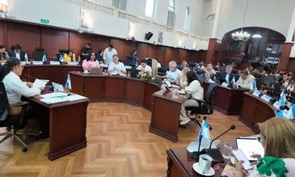 Asamblea dio respaldo a Tren de Cercanías