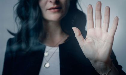 Feminicidios bajan en Cali, pero aumentan denuncias por violencia sexual e intrafamiliar en mujeres