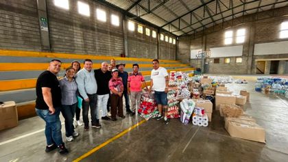 Imagen de  Guarne entrega cuatro toneladas de ayuda en Abejorral y pide apoyo regional para reconstruir 360 viviendas