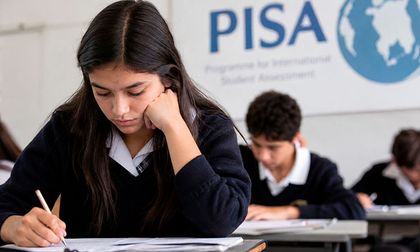 Colombia en PISA 2025: siete de cada diez estudiantes no llegan al nivel básico en Matemáticas