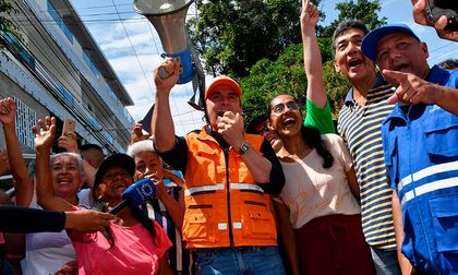 Alcalde de Cali pone en marcha recuperación de 109 tramos viales