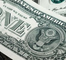 Dólar mantiene la calma tras reunión Petro-Trump y defiende el piso de los $3.600