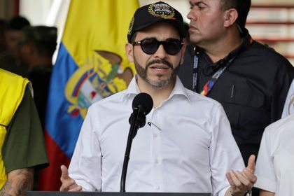Imagen de  Abelardo de la Espriella anuncia el inicio de la reconstrucción tras el terremoto