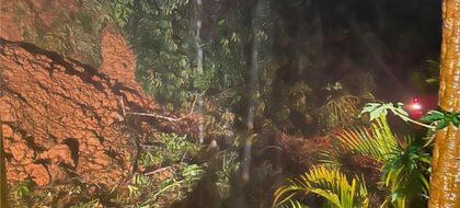 Imagen de Inundaciones y deslizamientos afectaron varias zonas de San Rafael; un niño y su mascota fueron rescatados